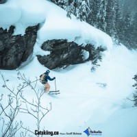 Skiing powder gully - Valhalla Powdercats
